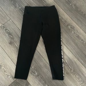 Victorias Secret Sport Capri leggings